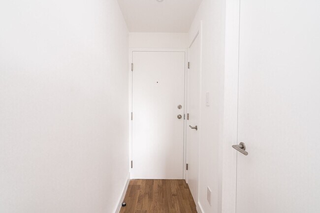 Photo du bâtiment - 800 Richmond St W