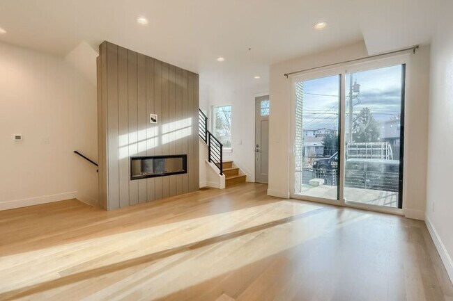 Foto del edificio - 5469 S Curtice St