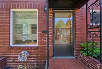 Building Photo - 2243 NW Flanders St
