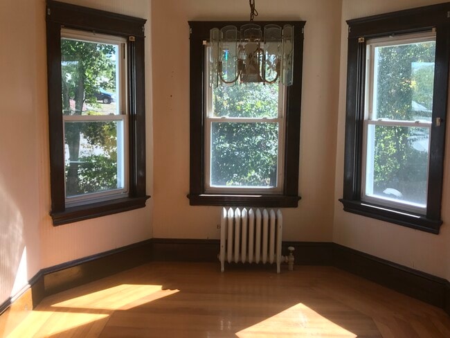 Building Photo - 8 Auburn Ave