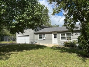 Building Photo - 234 E Shorewood Dr