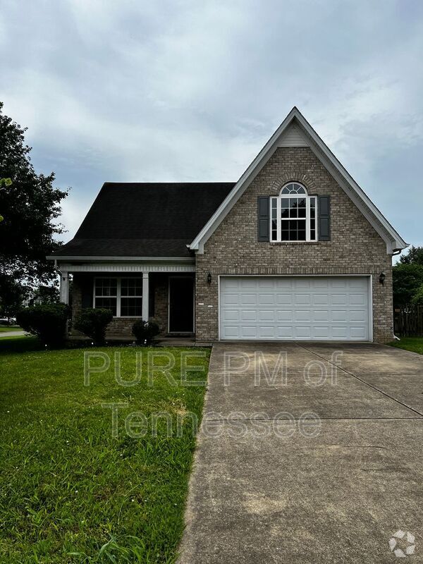Building Photo - 2117 Burgess Ln