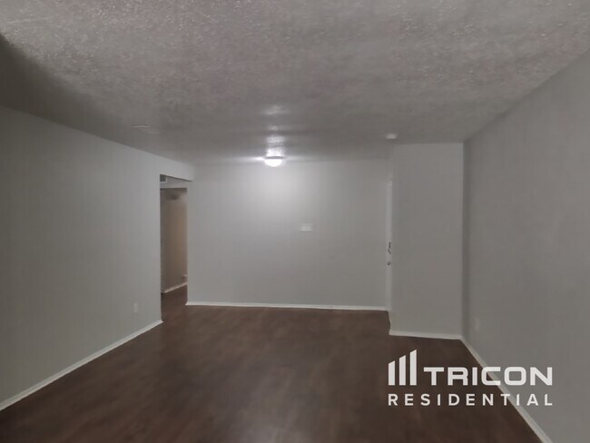 Foto del edificio - 717 Marlow Pl