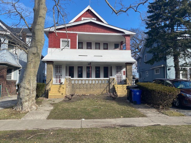 Foto principal - 11515 Whitmore Ave