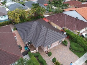 Building Photo - 4939 SW 144th Ave