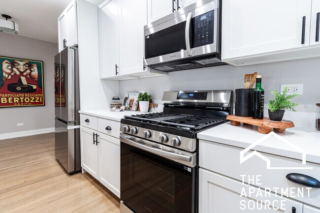 Foto del edificio - 2641 W Carmen Ave