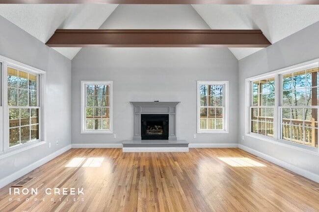 Foto del edificio - 5 Rocky Frk Rd