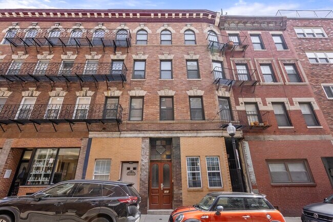 Foto del edificio - 165 Salem St