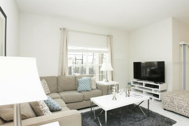 Foto del edificio - 4807 Clock Tower Dr