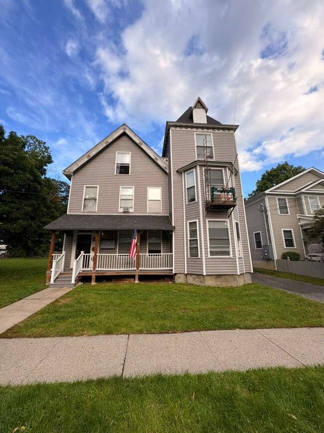 Building Photo - 51 N Clinton St