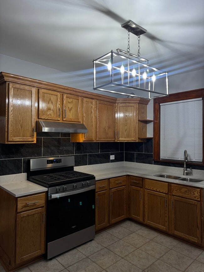 Photo - 6345 S Whipple St Apartment