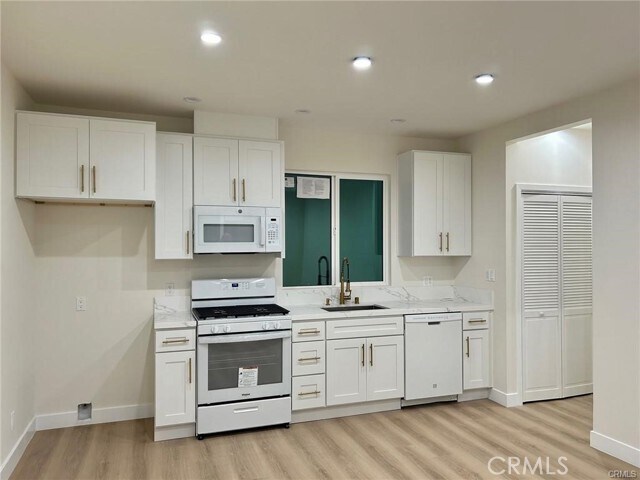 Foto principal - 11023 Oro Vista Ave