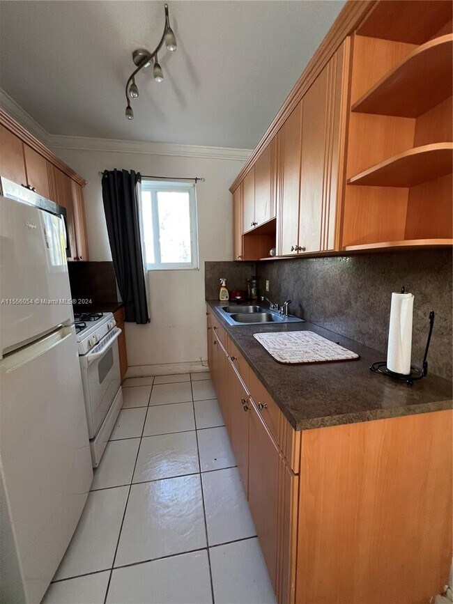 Foto del edificio - 305 69th St