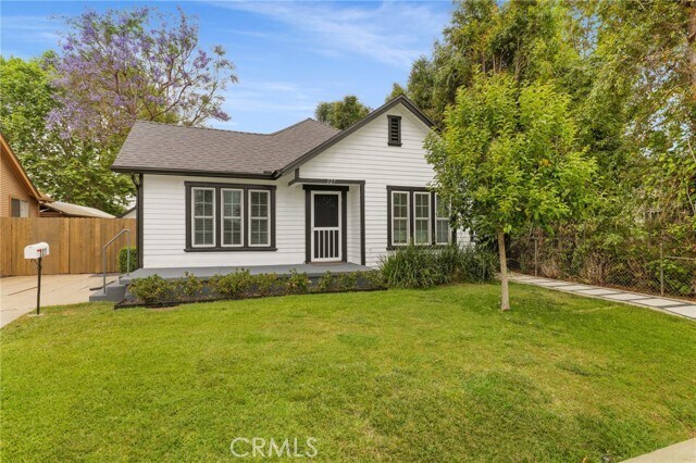 Primary Photo - 327 S Flower Ave