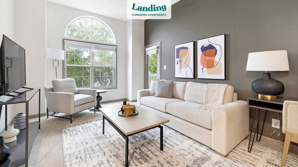 Foto principal - 1570 Sheridan Rd NE
