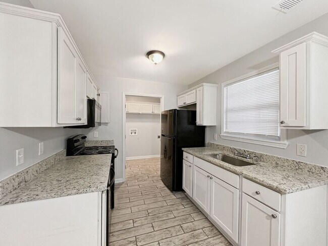 Foto del edificio - 626 W Pleasant Ave