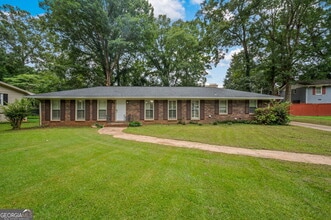 Building Photo - 4839 Lehigh Dr