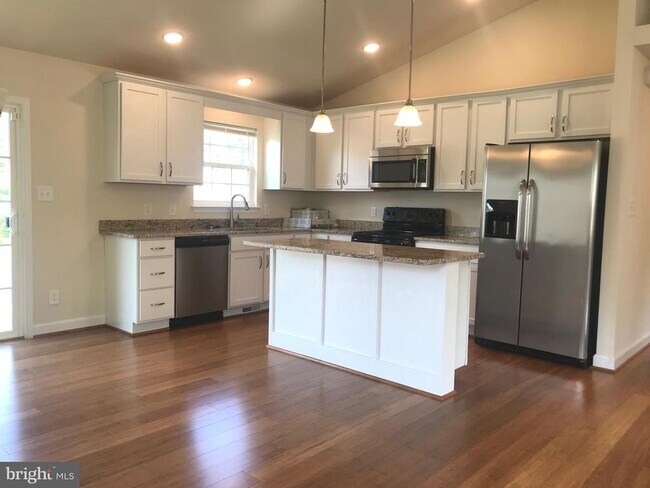 Foto del edificio - 6926 Lunette Ln