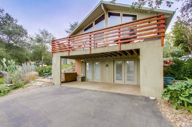 Building Photo - 1342 Viejas View Ln