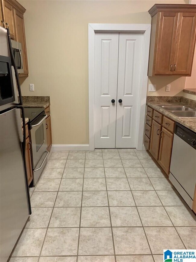 Foto del edificio - 213 Amy Ln