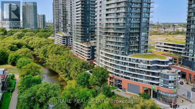 Building Photo - 2212-2212 Lake Shore Blvd W
