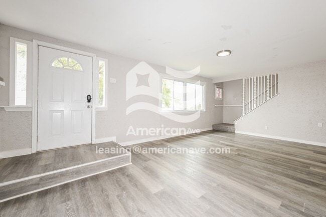 Foto del edificio - 1346 Beverly Rd