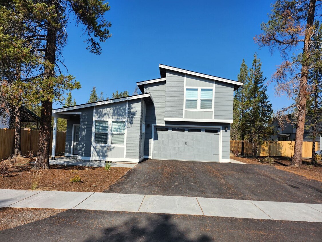 Foto principal - 16474 Carter Ct