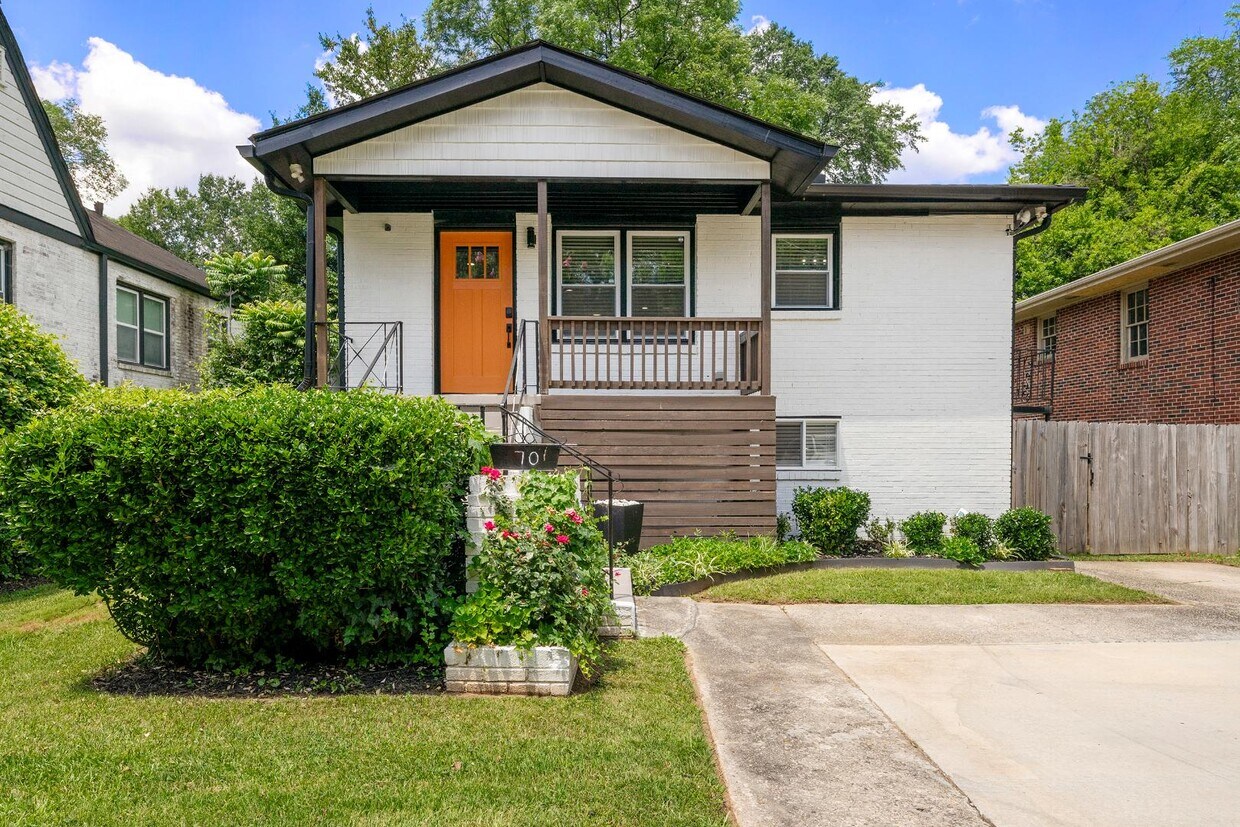 Foto principal - 70 Chappell Rd NW