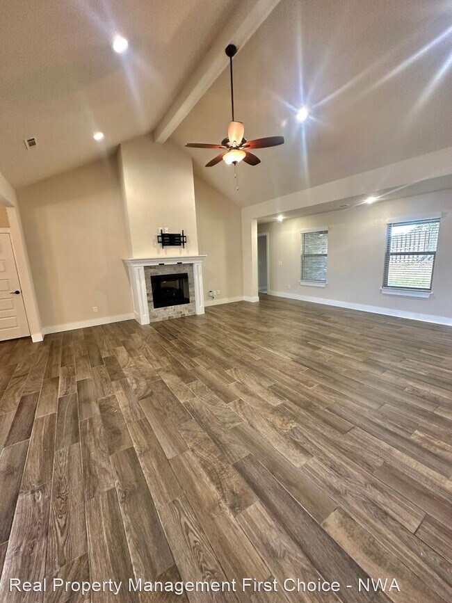 Building Photo - 4 br, 3 bath House - 3600 SW Brittany Road