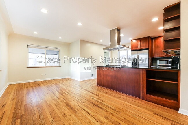 Building Photo - 3075 N Dahlia St