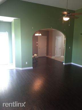 Building Photo - 308 High Ridge Ct