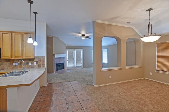Building Photo - BEAUTIFUL 3 BEDROOM HOME LOCATED IN FRISCO, TEXAS!