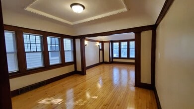Building Photo - 2562-2564-2564 N 37th St