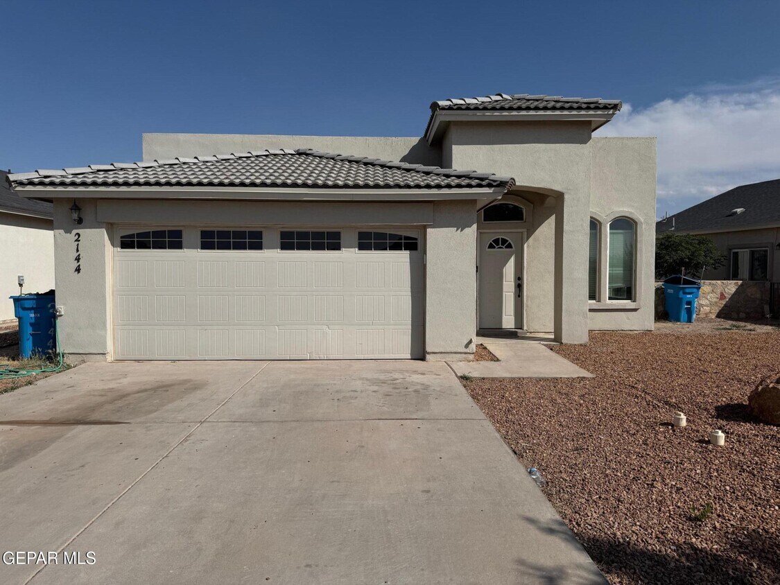 Foto principal - 2144 Purple Valley Rd
