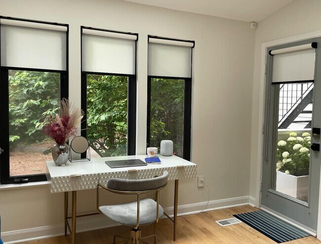 Foto del edificio - 766 Spinnaker Ct