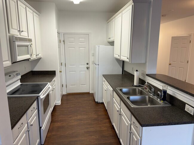 Building Photo - 509 Thyme Pl