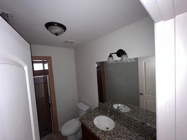 Foto del edificio - 1416 Leann Rimes Rd
