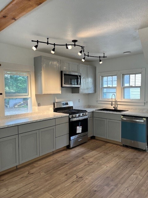 Kitchen - 2314 S Burdick St
