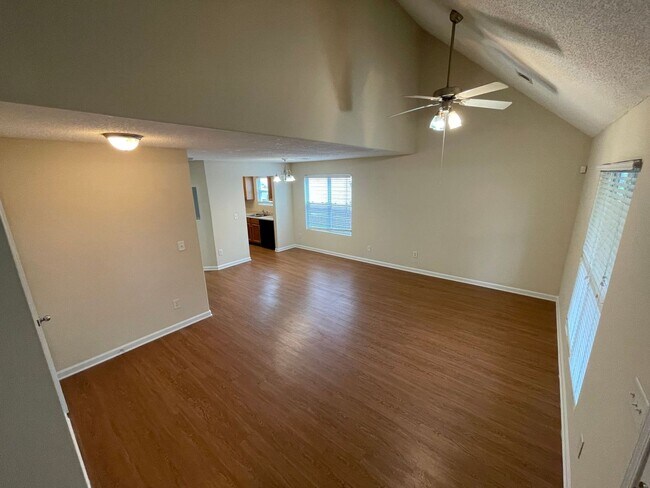 Building Photo - 211 Katydid Dr