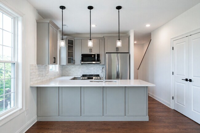 Foto del edificio - 410 E Church Ave