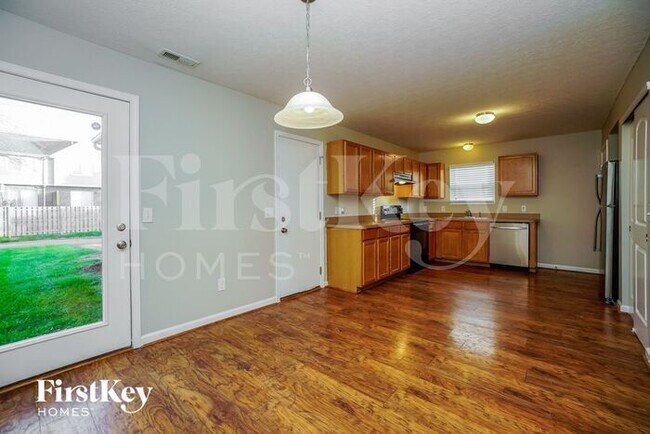 Foto del edificio - 6328 Marengo St