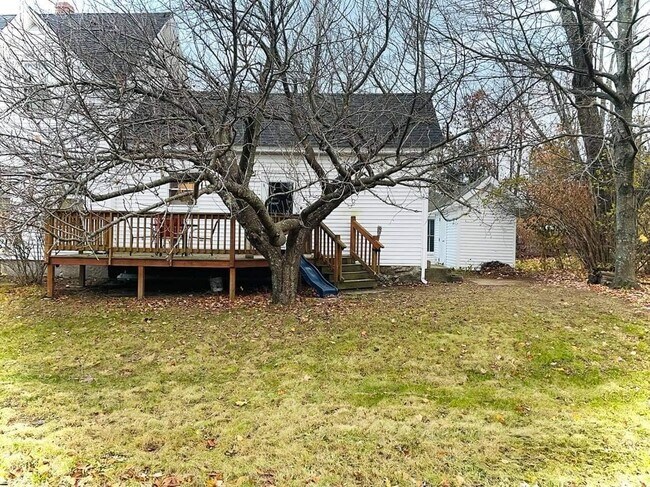 Building Photo - 514 Mast Rd