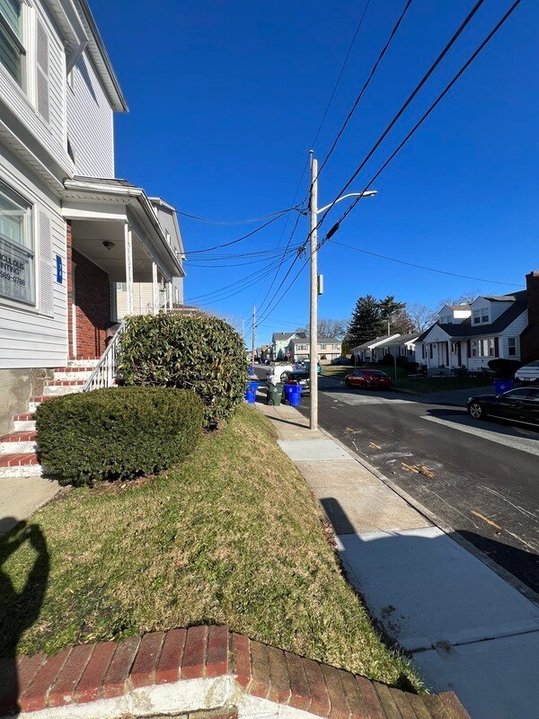 76 Stetson St Unit 1R, Fall River, MA 02720 Condo for Rent in Fall