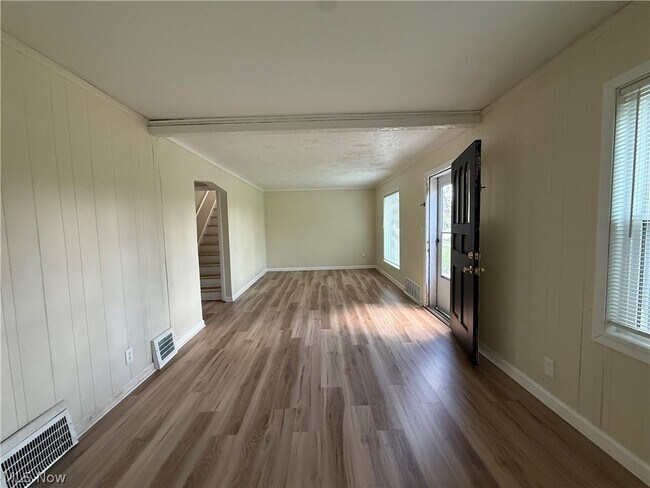 Foto del edificio - 18505 Raymond St