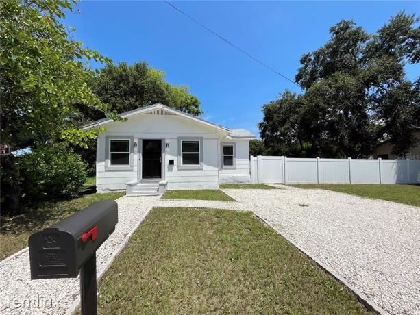 Primary Photo - 3 br, 1 bath House - 1114 Palm Bluff St