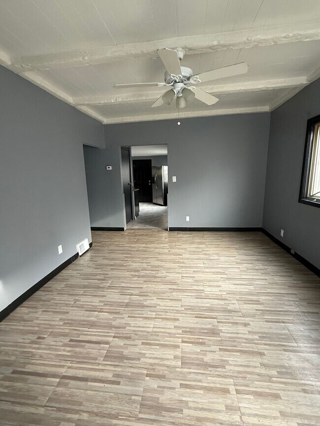 Foto del edificio - 3bd Single Broadway/Fleet Area Vouchers Only