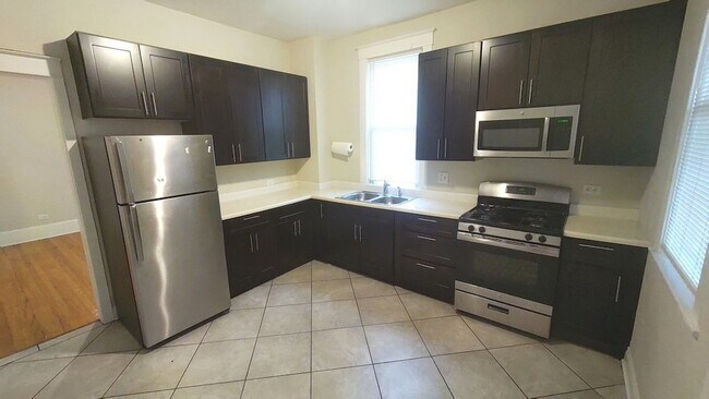 Foto del edificio - 111 N Center St