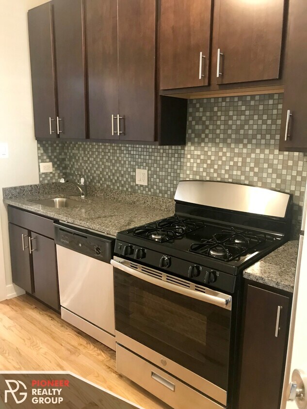 Foto principal - 3900 N Janssen Ave