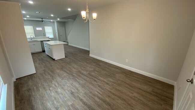 Foto del edificio - 5225 E Houston Rd