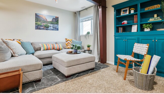 Living room - 25221 Road 68